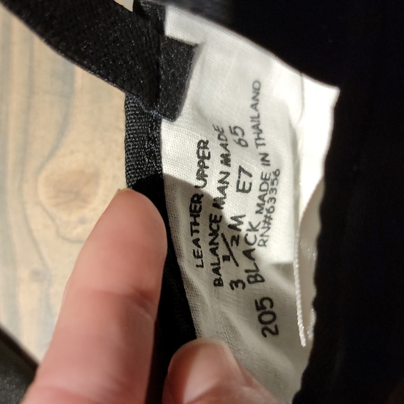 Capezio Full Sole Leather Daisy Shoe - 205 - Picture 2 of 9